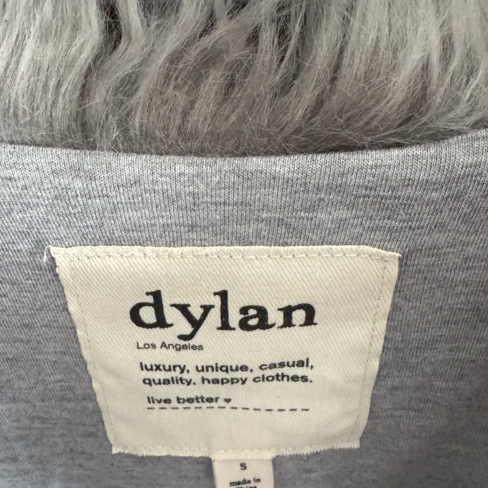 Dylan Faux Fur Long Vest Size Small Taupe Gray Boho Western Festival Layering
